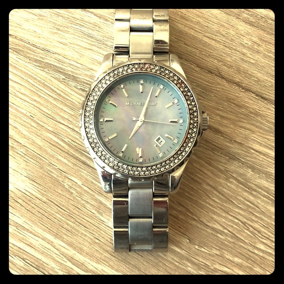 Michael Kors Accessories - 🌟HP!! Michael Kors Watch